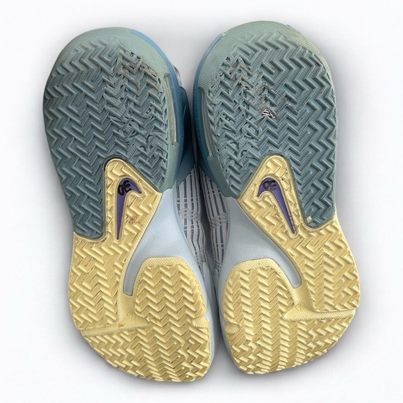 Nike LeBron Witness VI Boys' Basketball Aura / Psychic Purple / Worn Blue (4.5Y) - Picture 4 of 5